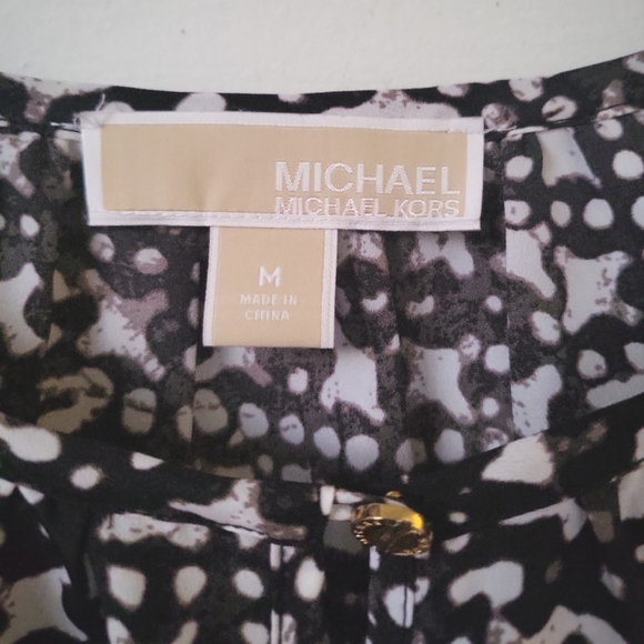 MICHAEL Michael Kors Black & White Geometric Roll Tab Sleeve Blouse M - Picture 2 of 6